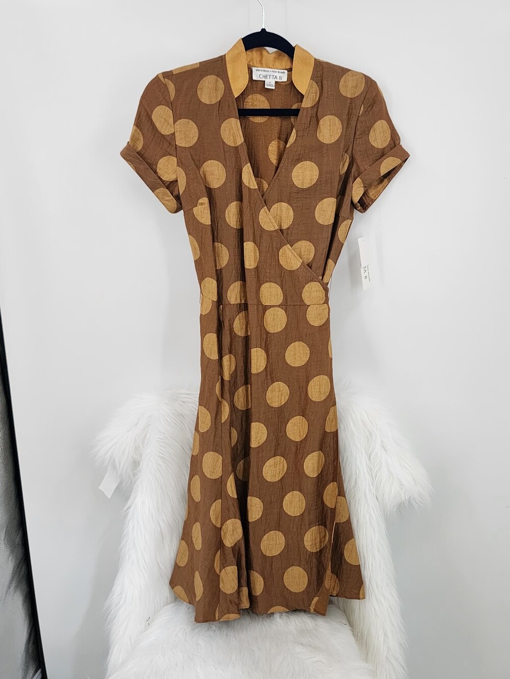 Chetta B Brown Linen Midi Wrap Dress with Gold Polka Dots, Size 6 NWT - Picture 4 of 5
